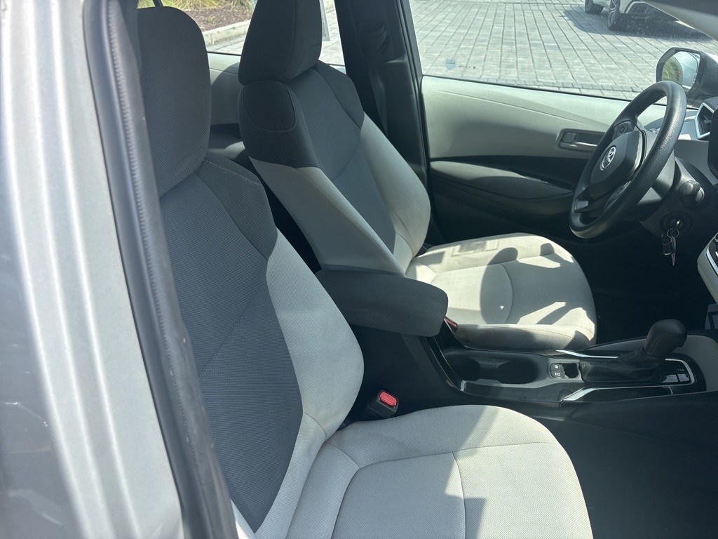 2022 Toyota Corolla L photo 13