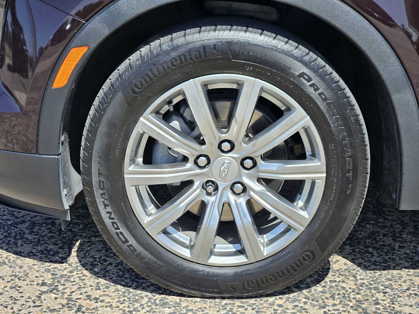 2020 Cadillac XT4 Premium Luxury photo 3
