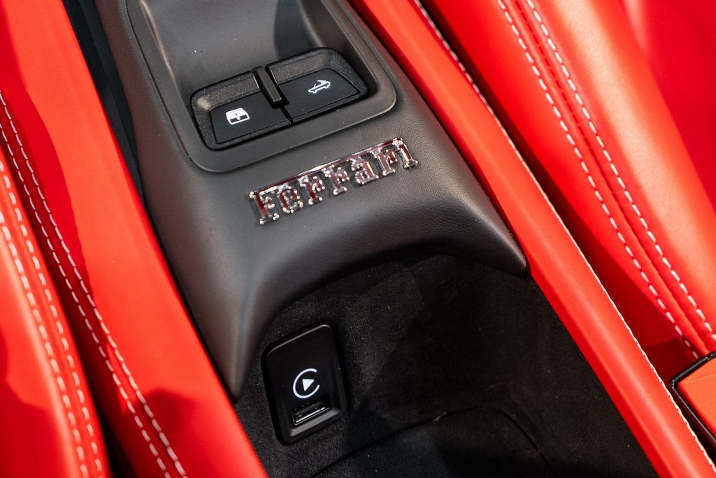2023 Ferrari F8 Spider Base photo 34