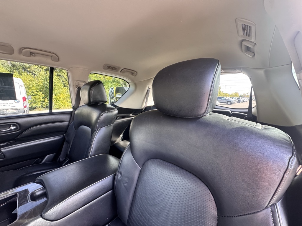 2022 Infiniti QX80 Luxe photo 25