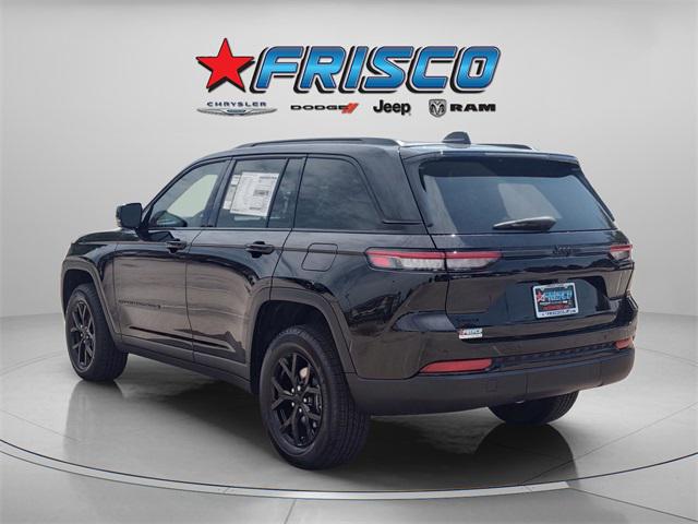2025 Jeep Grand Cherokee Laredo Altitude photo 3