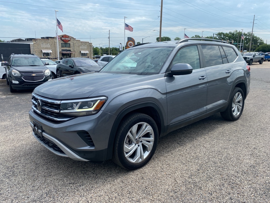 2023 Volkswagen Atlas SE Technology photo 3