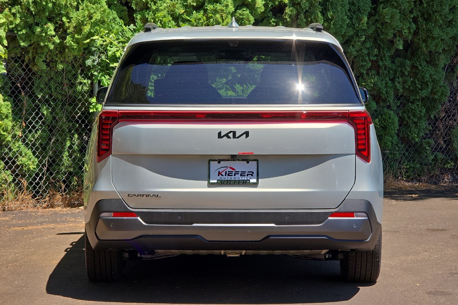 2026 Kia Carnival SX Prestige photo 4