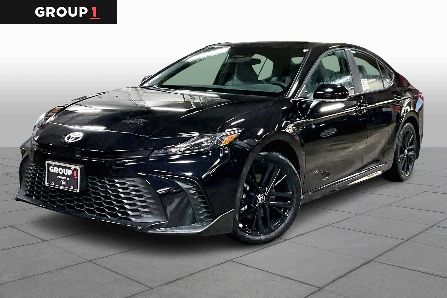 2026 Toyota Camry SE's photo