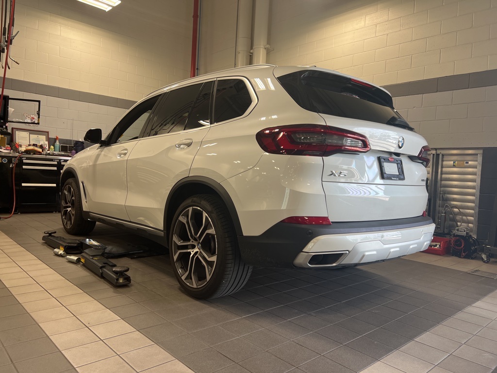 2022 Bmw X5 xDrive40i photo 2