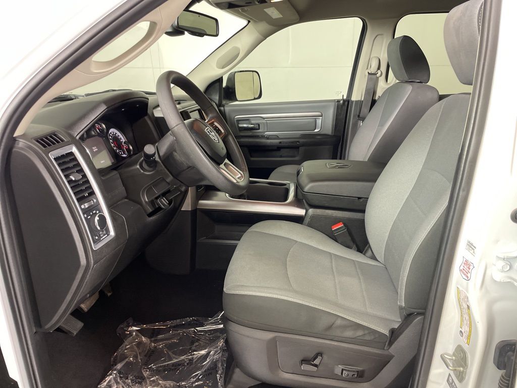 2023 Ram 1500 Classic SLT photo 16