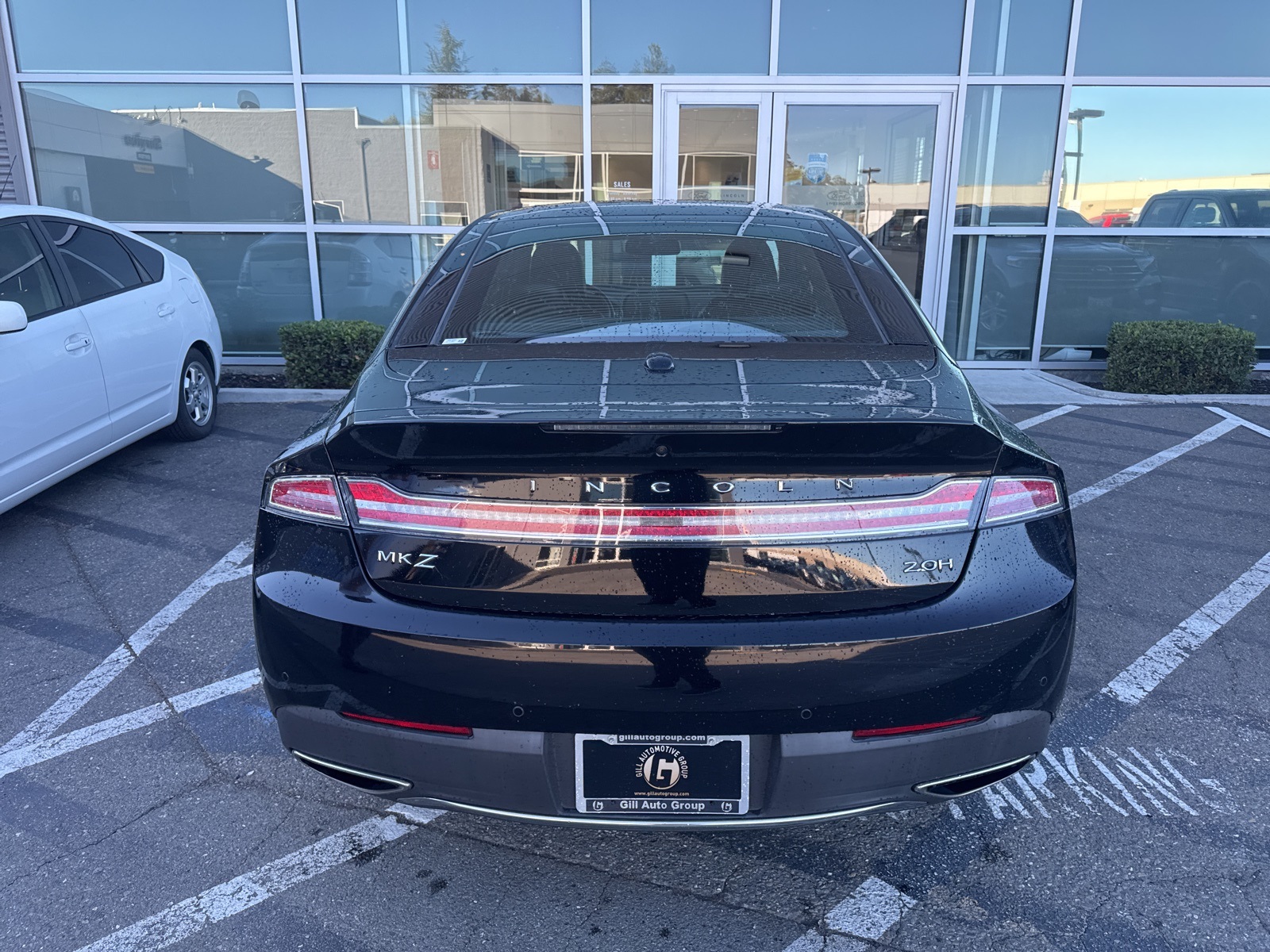2020 Lincoln MKZ Hybrid Reserve photo 3