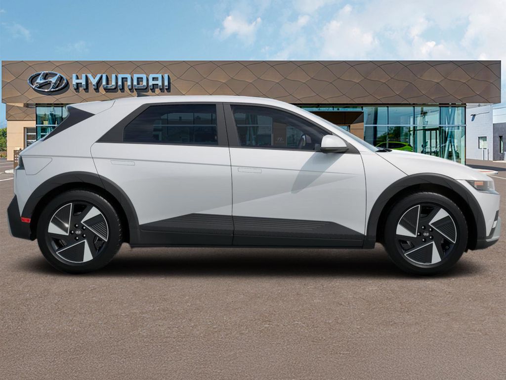 2025 Hyundai Ioniq 5 SE Standard Range photo 7