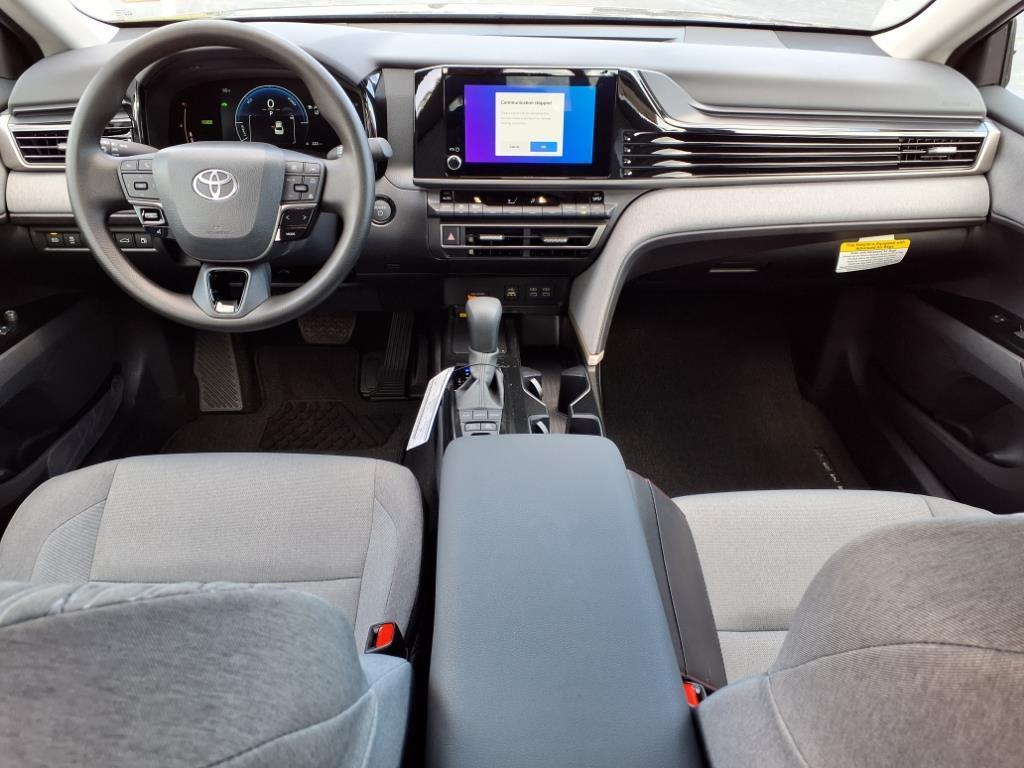 2025 Toyota Camry LE photo 11