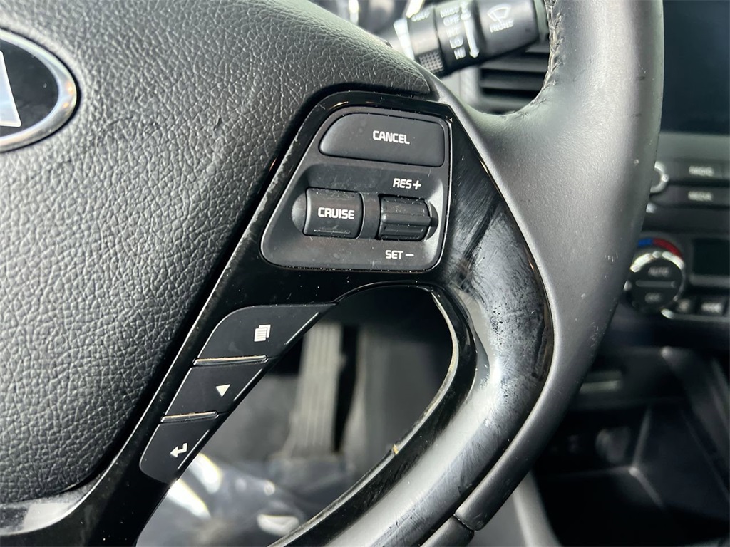 2017 Kia Forte EX photo 19
