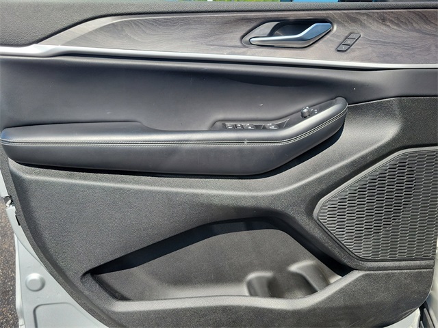 2023 Jeep Grand Cherokee Limited photo 8