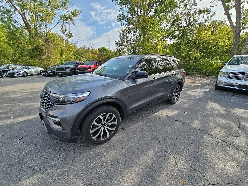 Used 2022 Ford Explorer ST-LINE with VIN 1FMSK8KH1NGA67088 for sale in Kansas City