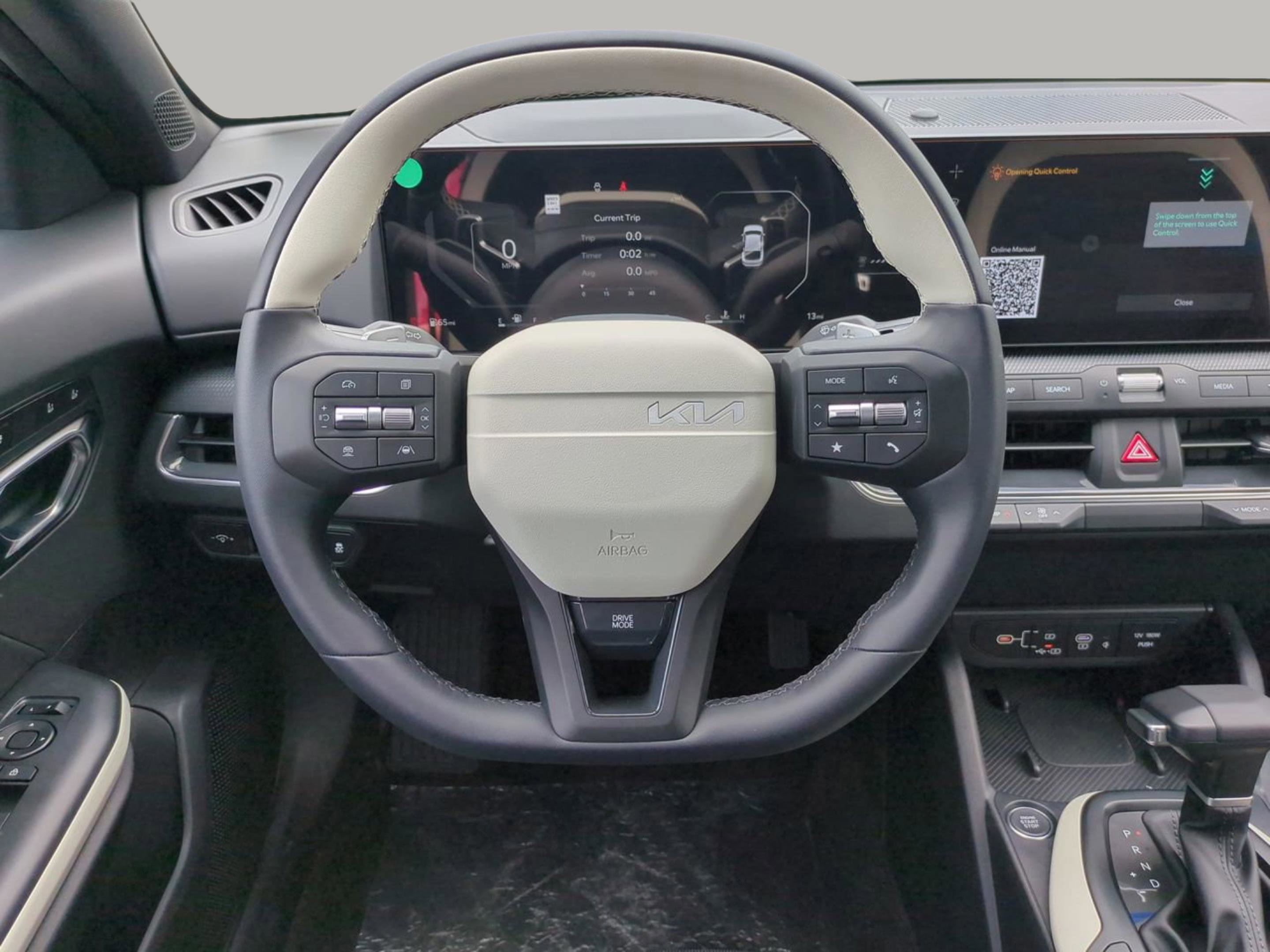 2025 Kia K4 GT-Line photo 12