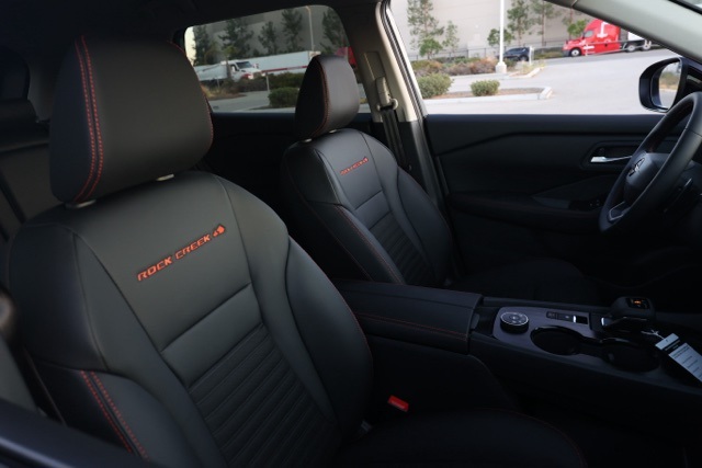 2026 Nissan Rogue SV photo 20