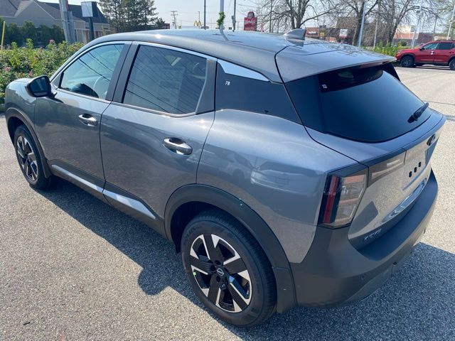 2025 Nissan Kicks SV photo 5