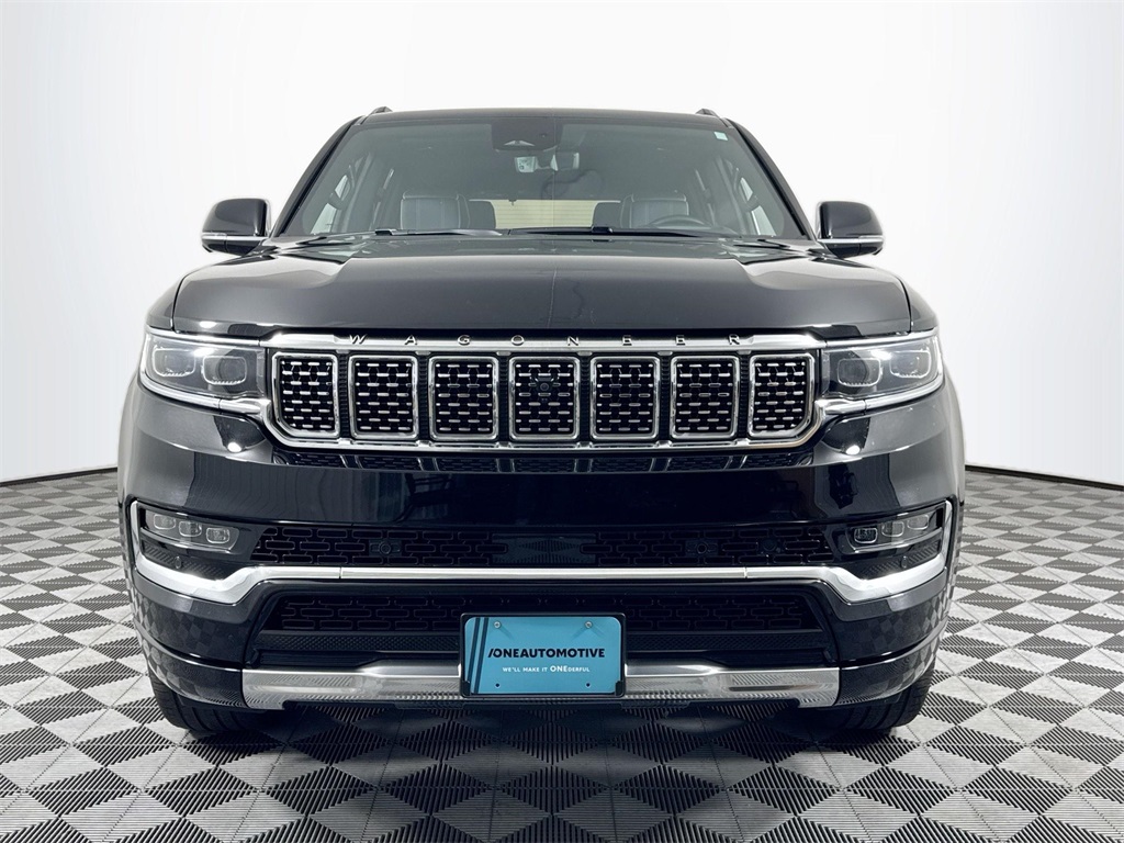 2023 Jeep Grand Wagoneer III photo 3