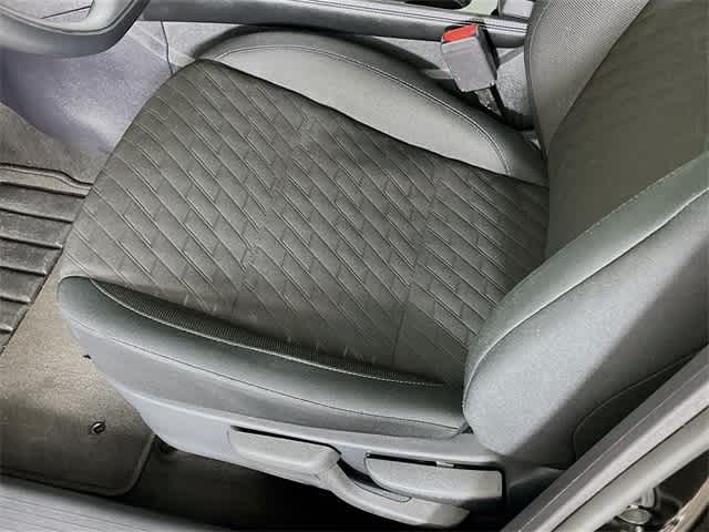 2024 Nissan Kicks SV photo 19