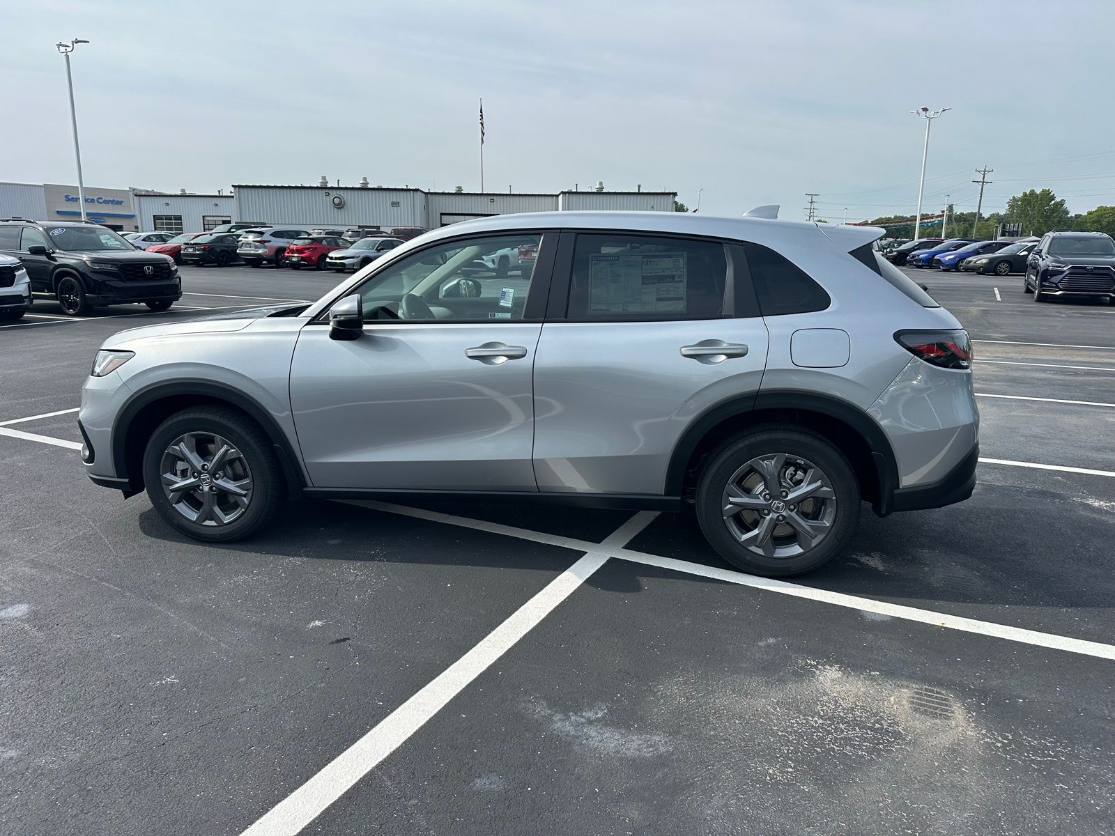 2026 Honda HR-V LX photo 2