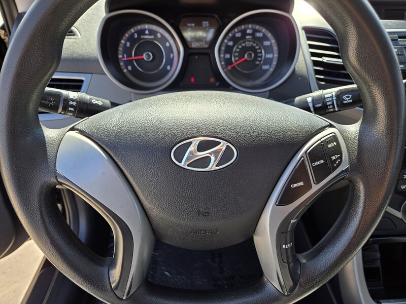2016 Hyundai Elantra SE Value Edition Sport Limited photo 14