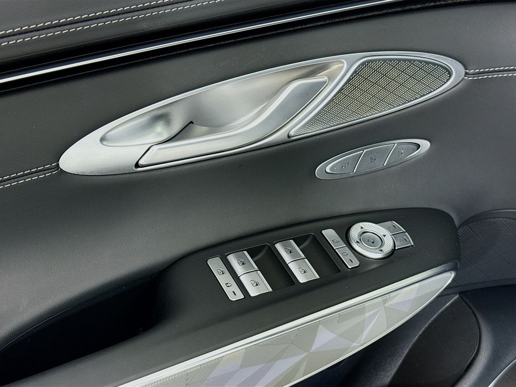 2025 Genesis GV70 3.5T Sport photo 16
