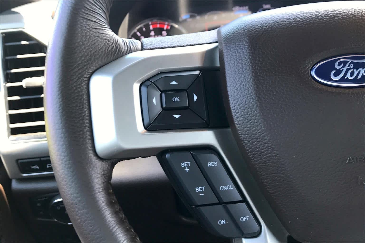 2022 Ford F-450 King Ranch photo 20