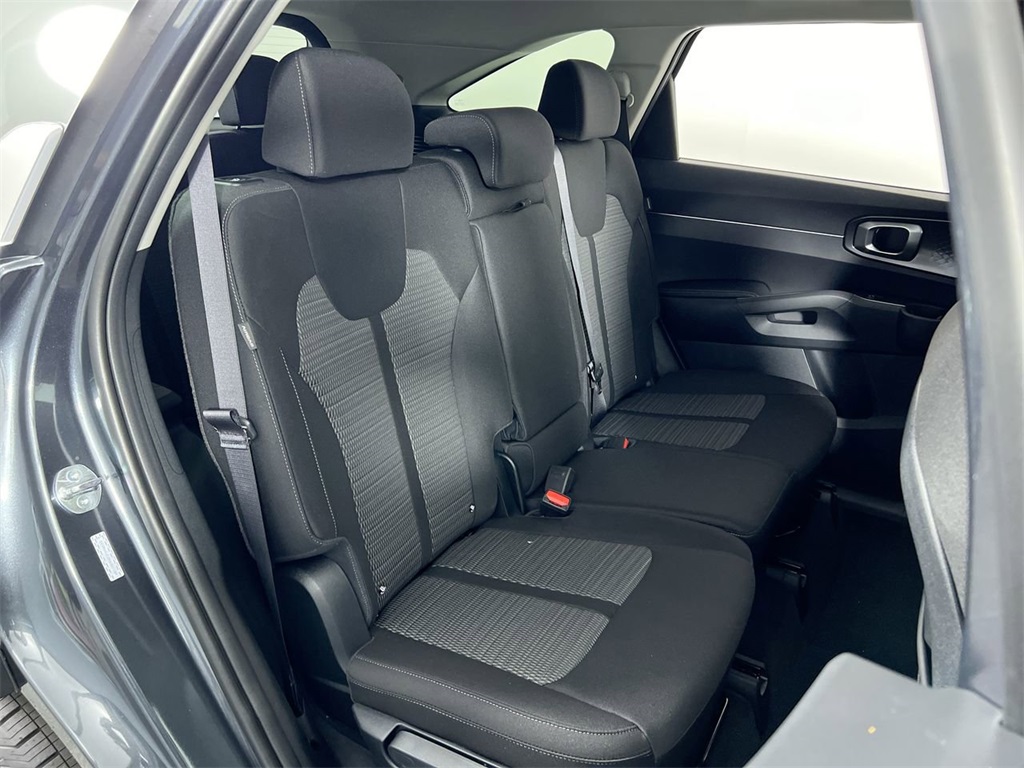 2026 Kia Sorento LX photo 24