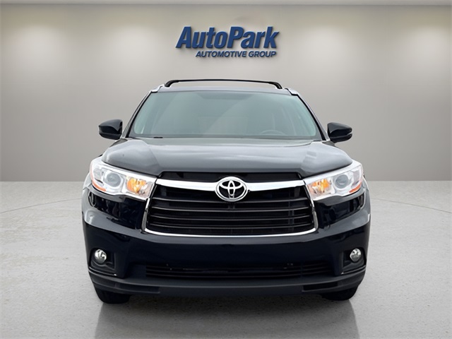 Used 2016 Toyota Highlander XLE with VIN 5TDJKRFH8GS250299 for sale in Bremen, IN