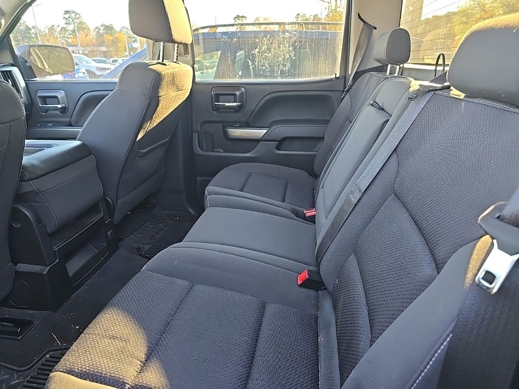 2018 Chevrolet Silverado 1500 LT photo 4