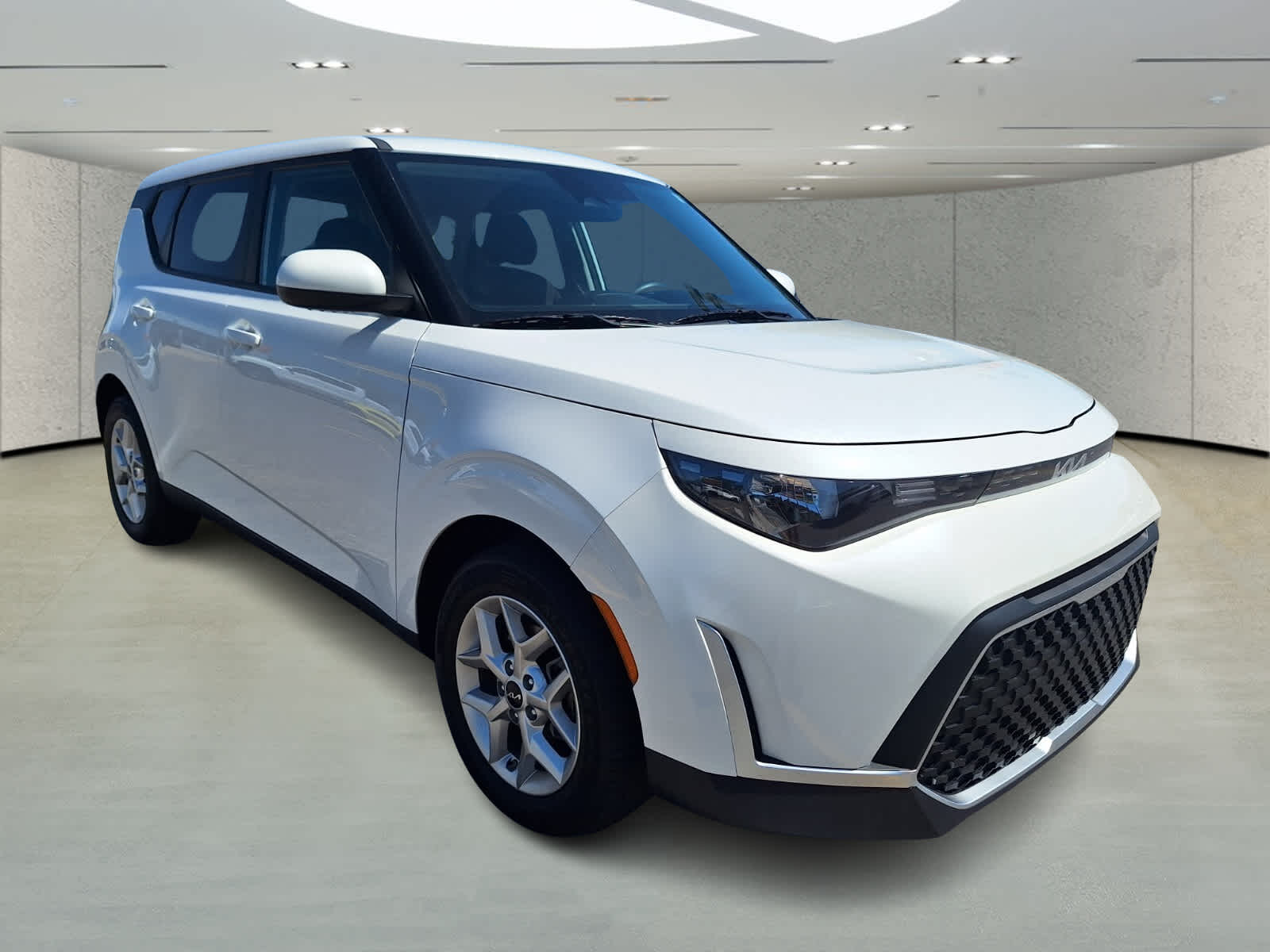 2024 Kia Soul LX photo 7