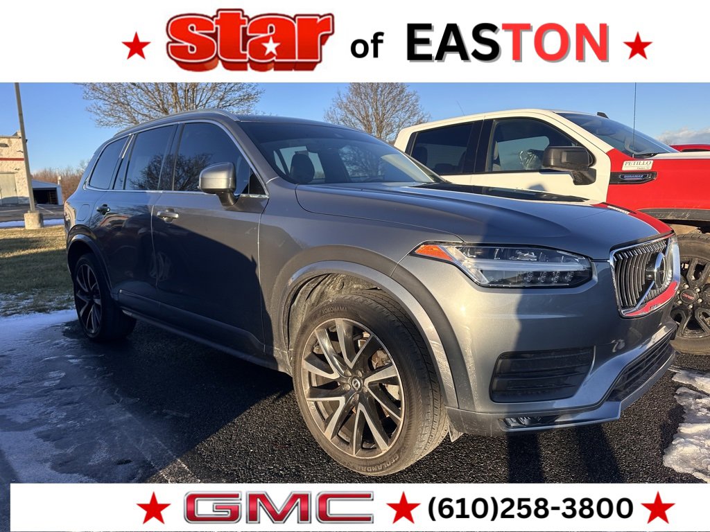 2020 Volvo XC90 Momentum's photo