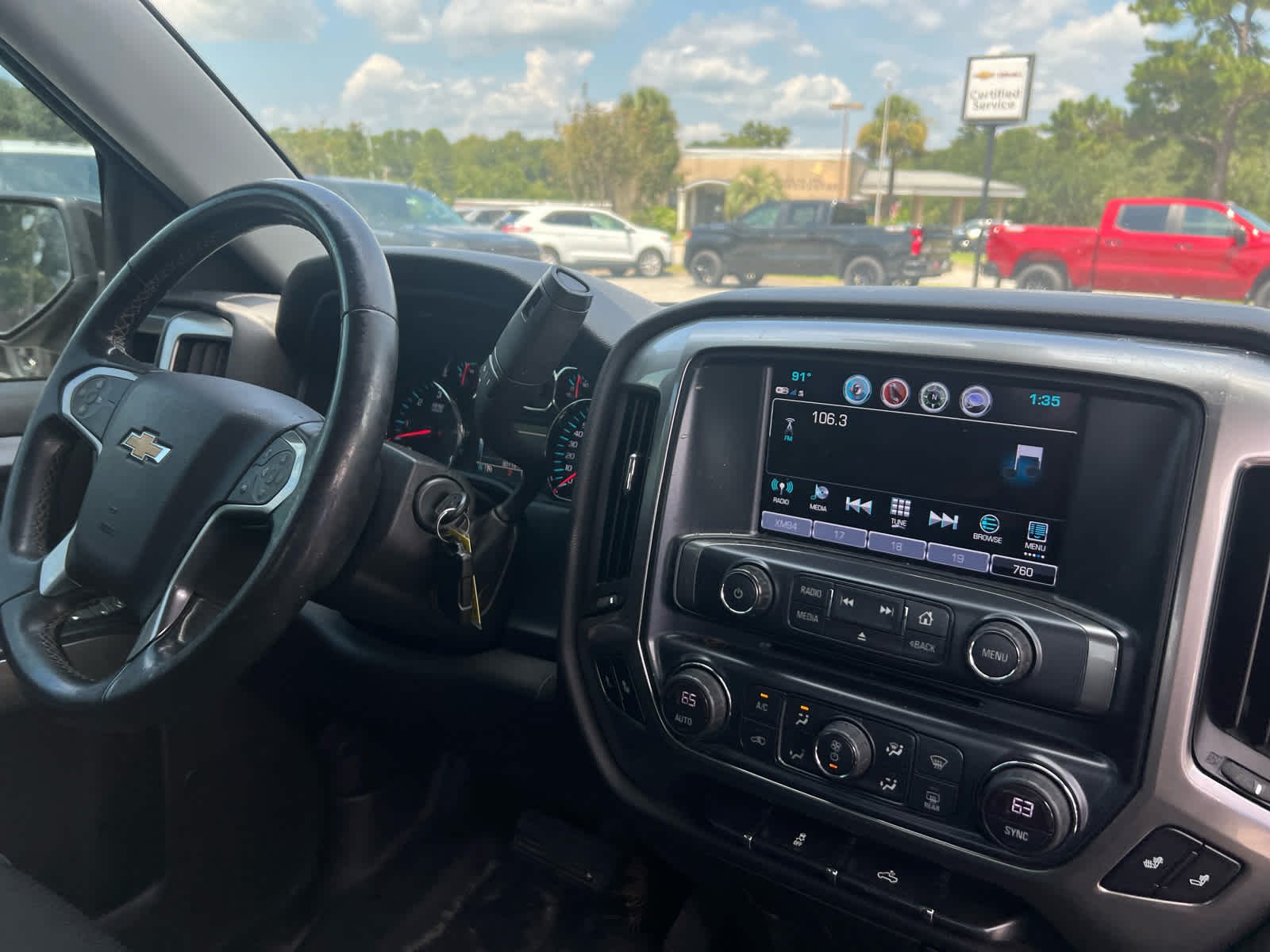 2018 Chevrolet Silverado LT photo 10