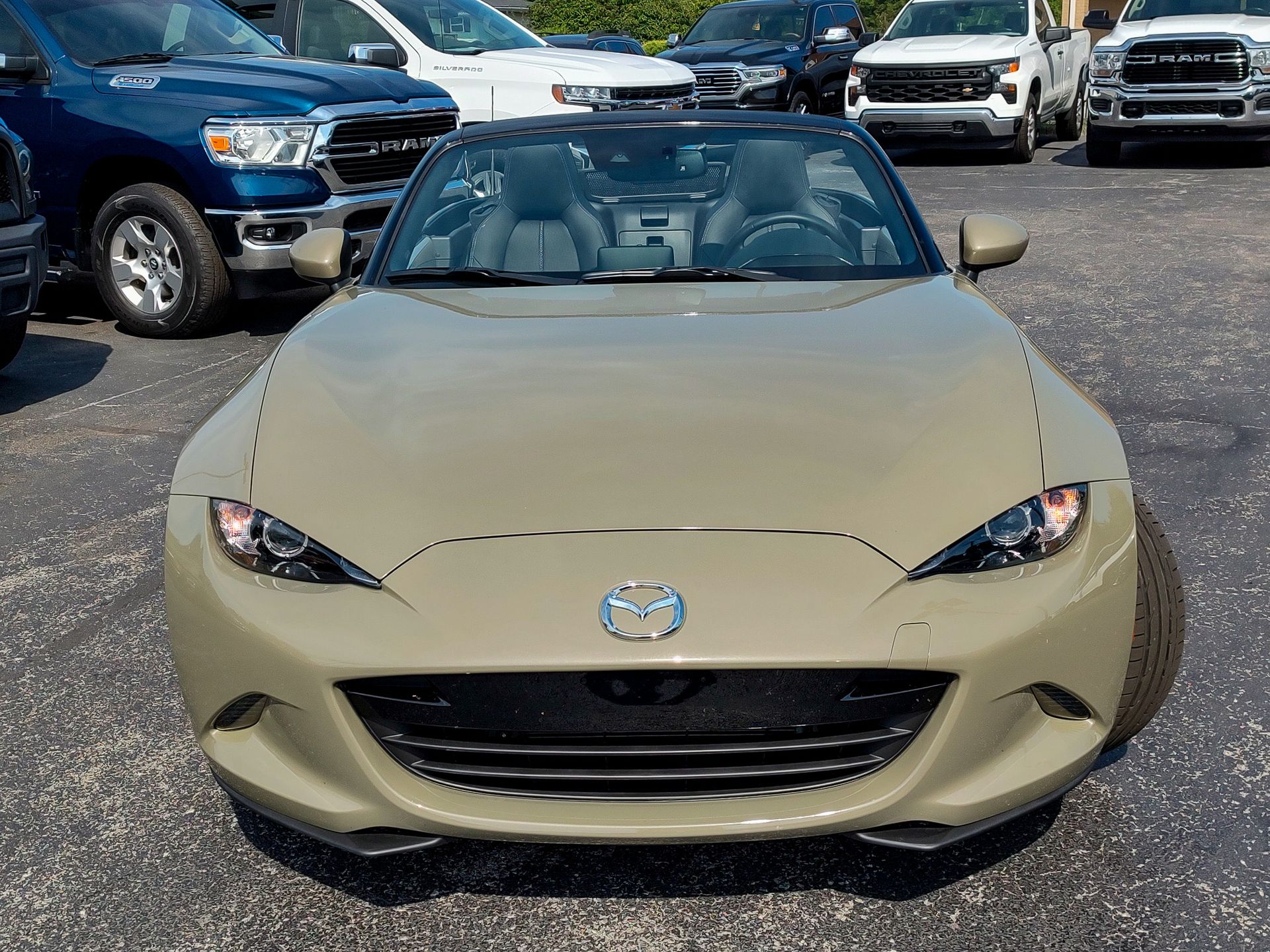 2023 Mazda MX-5 Miata Miata Grand Touring photo 6