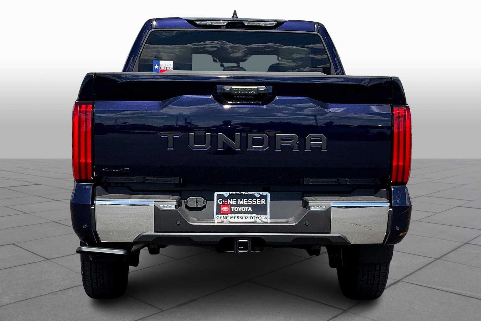 2026 Toyota Tundra SR5 CrewMax photo 4