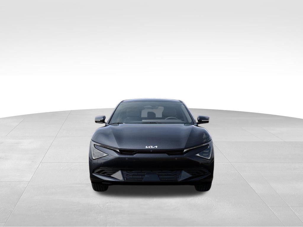 2025 Kia EV6 Light photo 2