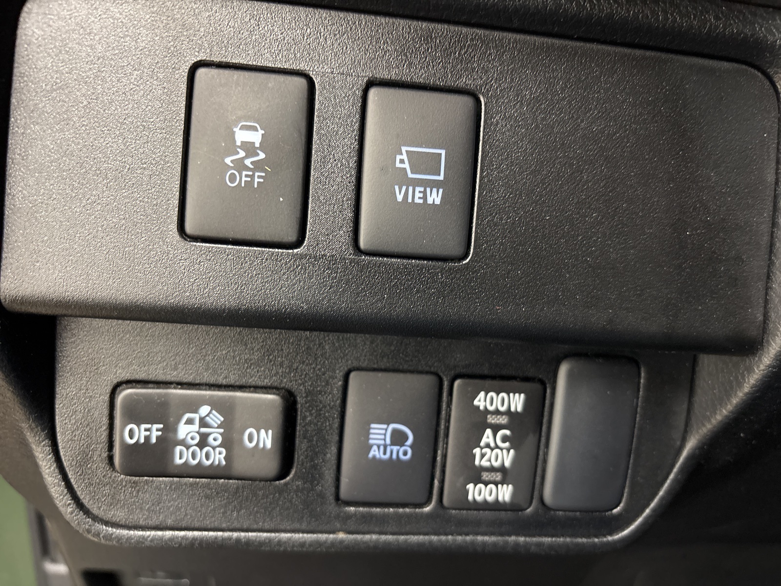 2022 Toyota Tacoma Limited photo 8