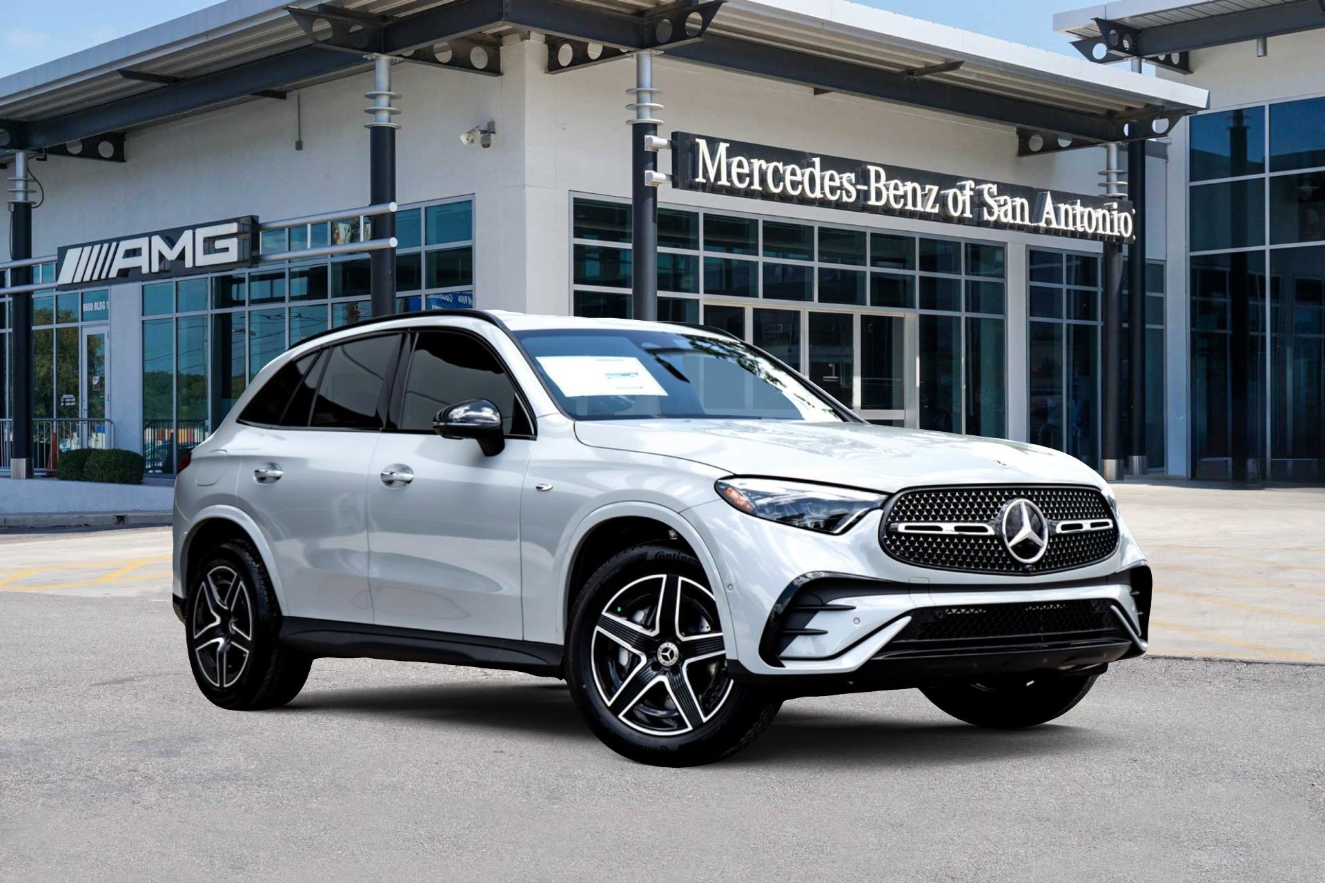 2025 Mercedes-Benz GLC Base's photo