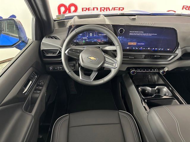 2025 Chevrolet Silverado EV LT photo 8