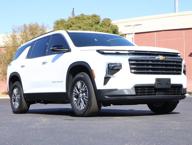 2026 Chevrolet Traverse LT's photo