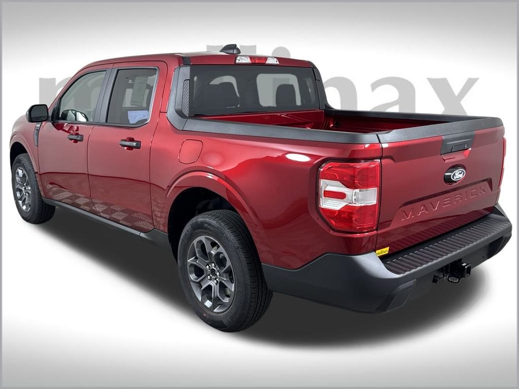 2025 Ford Maverick XLT photo 2