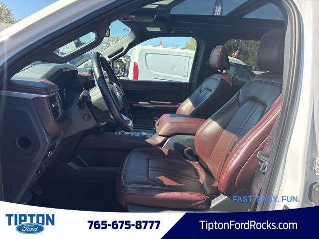 2023 Ford Expedition MAX Limited photo 3