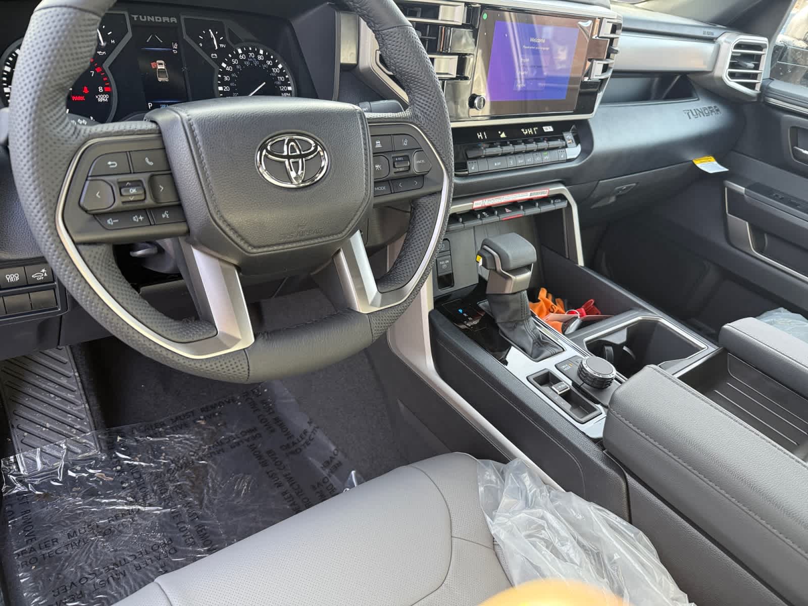 2026 Toyota Tundra SR5 - Photo 10