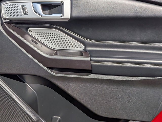 2020 Ford Explorer ST photo 35