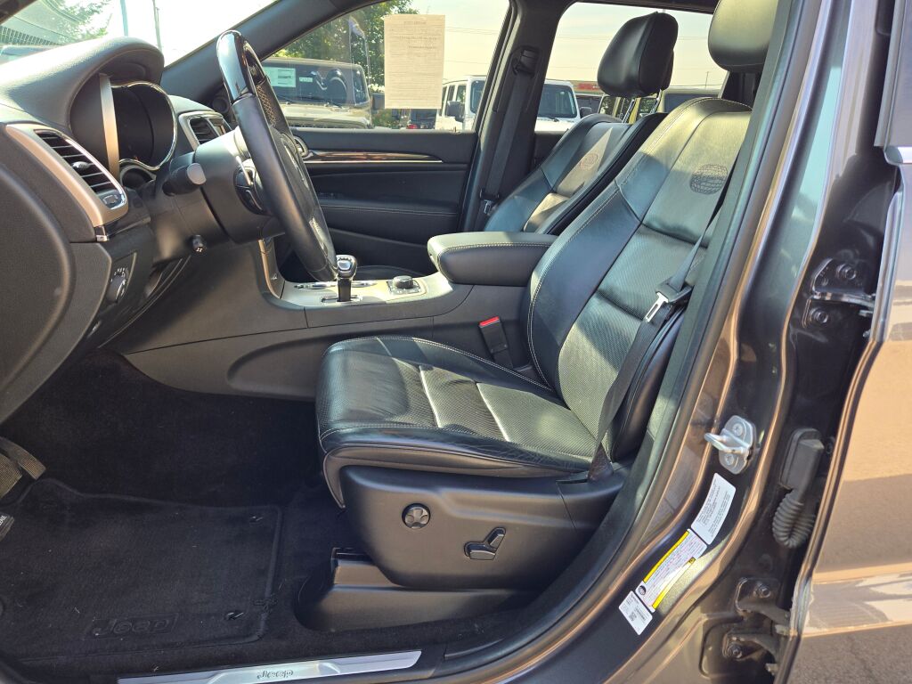 2015 Jeep Grand Cherokee Overland photo 23