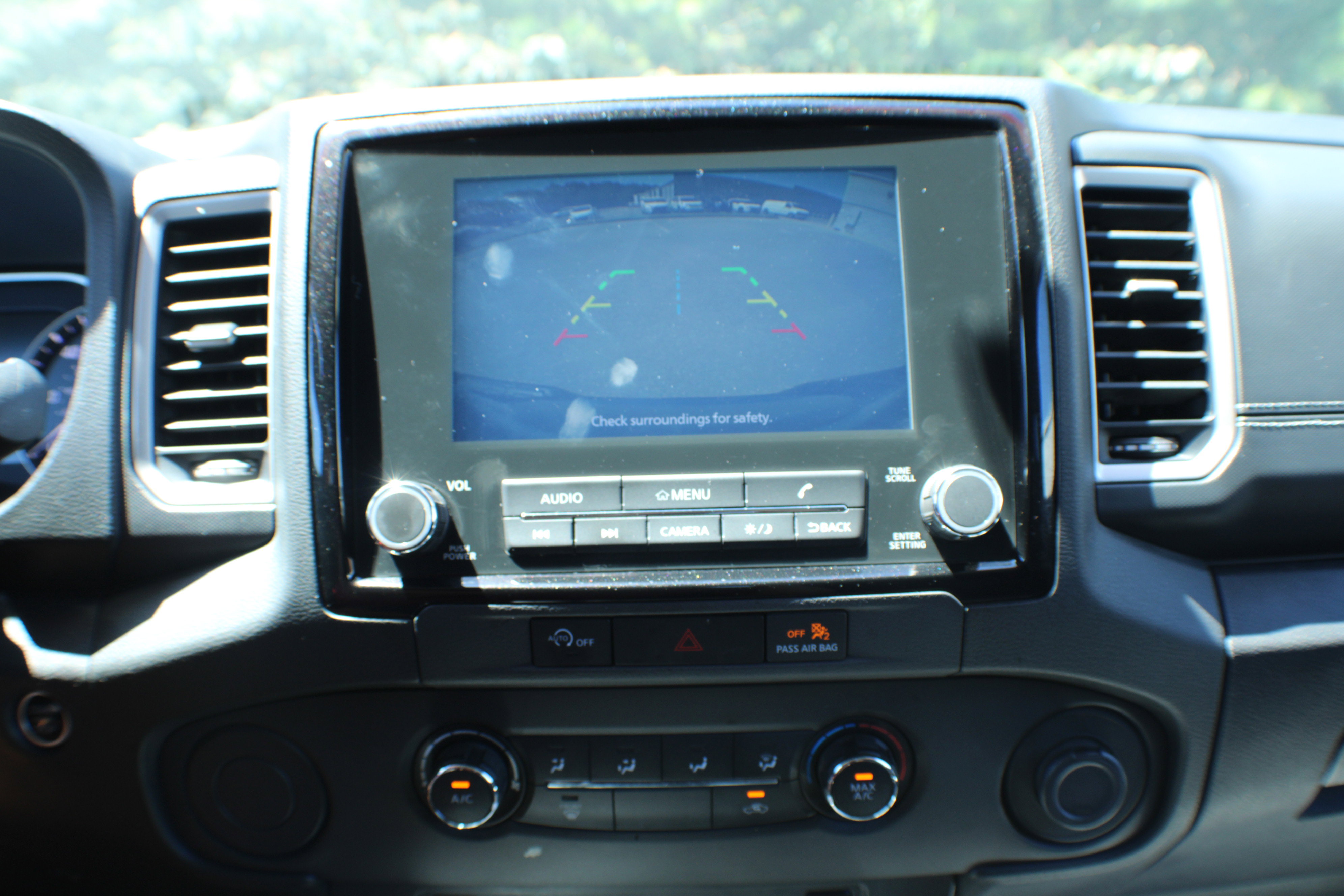 2024 Nissan Frontier SV photo 3
