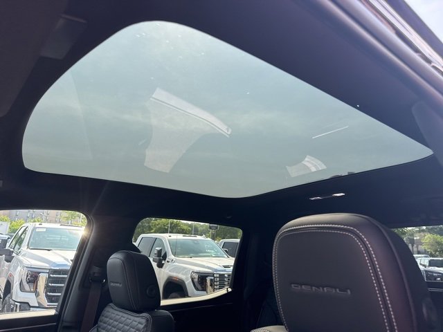 2025 Gmc Sierra EV Denali photo 12