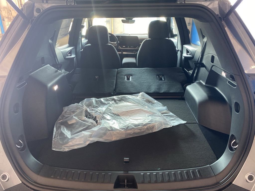 2026 Chevrolet Equinox LT photo 12