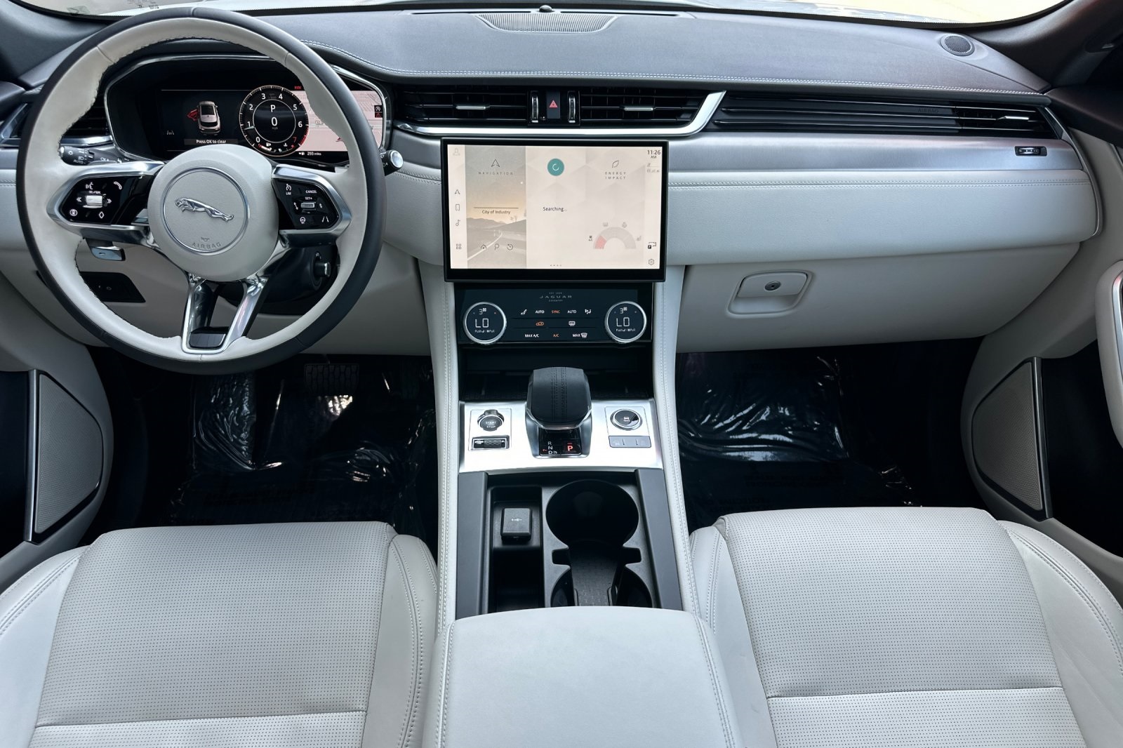 2025 Jaguar F-PACE P250 R-Dynamic S photo 15
