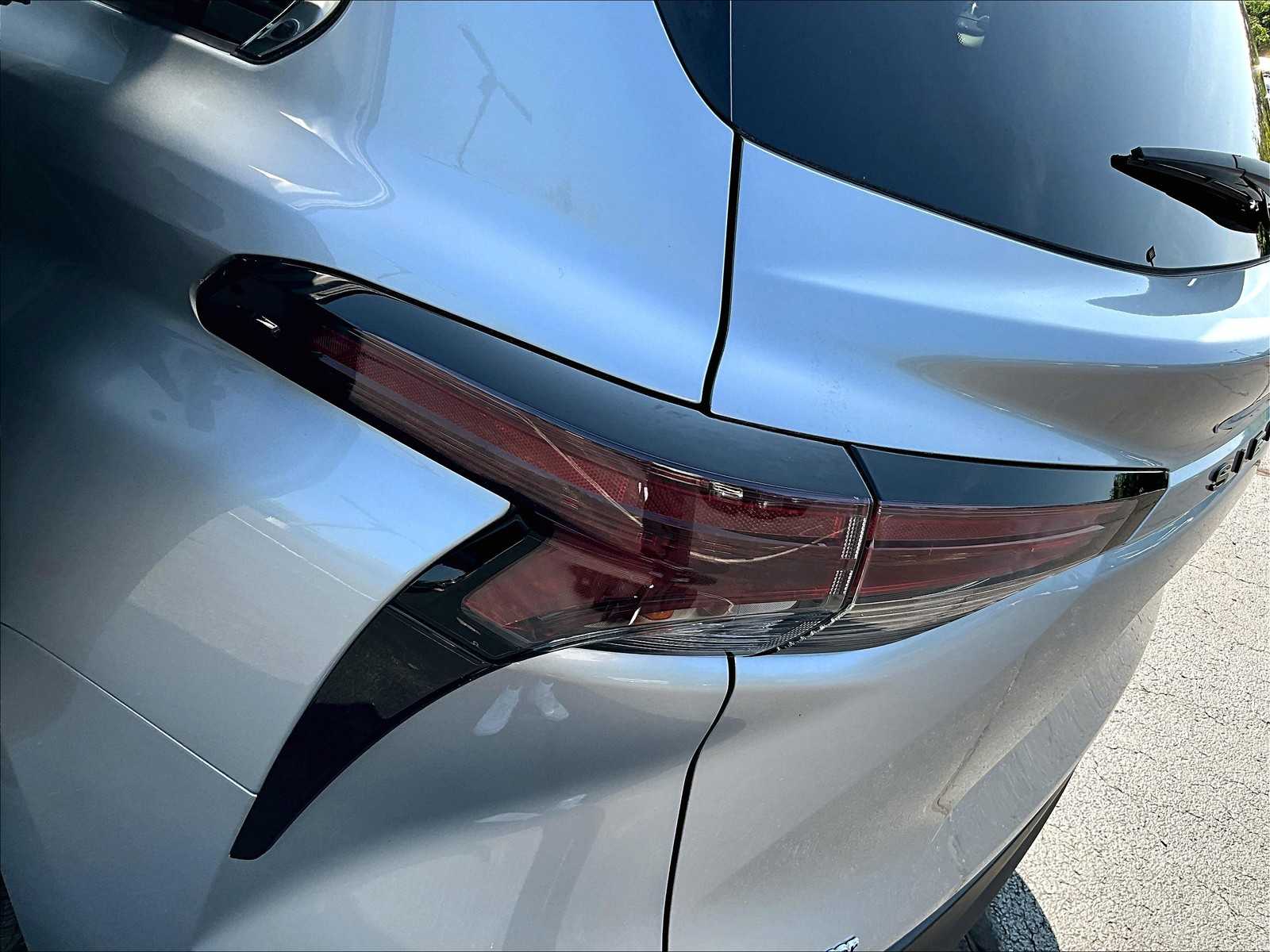 2023 Toyota Sienna LE photo 33