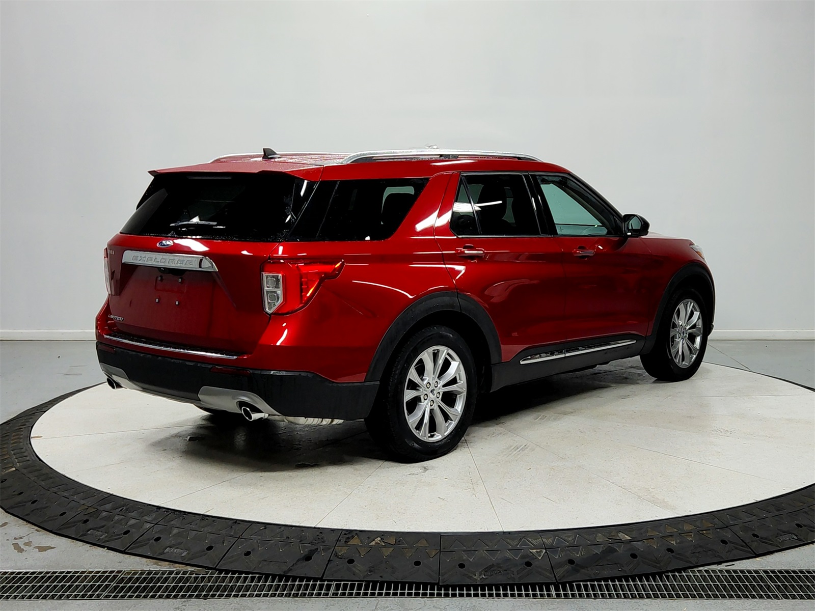 2024 Ford Explorer Limited photo 4
