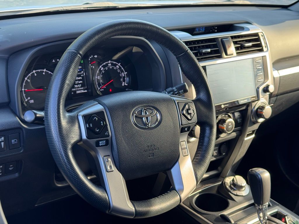 2024 Toyota 4Runner SR5 Premium photo 17
